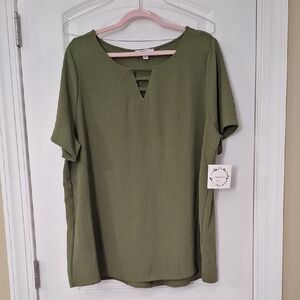 NWT Covia Olive Short Sleeve Women's Top